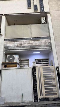 دار للبيع الحرية الثانية محلة 426 شارع جامع ابو حامد بالبداية مساحة 60...