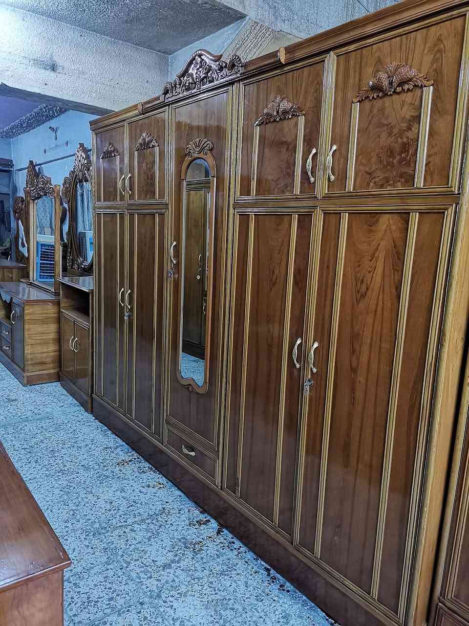 ٥ ابواب وملحق صاج داخل وخارج النقش زان مصري
مستعمله اخت الجديده شغل تزكام درجه اولئ
للحجز والتواصل علئ الهاتف او واتساب *********** بغداد السيديه حي الاعلام شارع قطر الندئ
