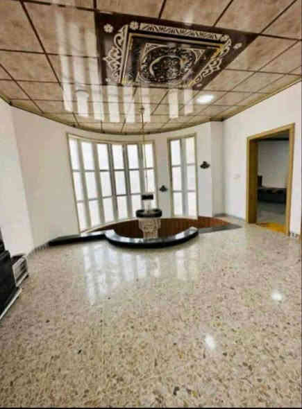 حصريا لدئ مكتب الهاشمي بيت للبيع
المساح 280 متر طابقين
4 غرف نوم + استقبال + صحيات ومطبخ
هديه مع البيت ٥ سبالت + كاونتر حار وبارد
الموقع القوسيات خلف معمل غاز التوفيق
خدمات كامل كهرباء + ماء + تبليط
للاستفسار مراجعة المكتب أو الاتصال ع الرقم
***********
