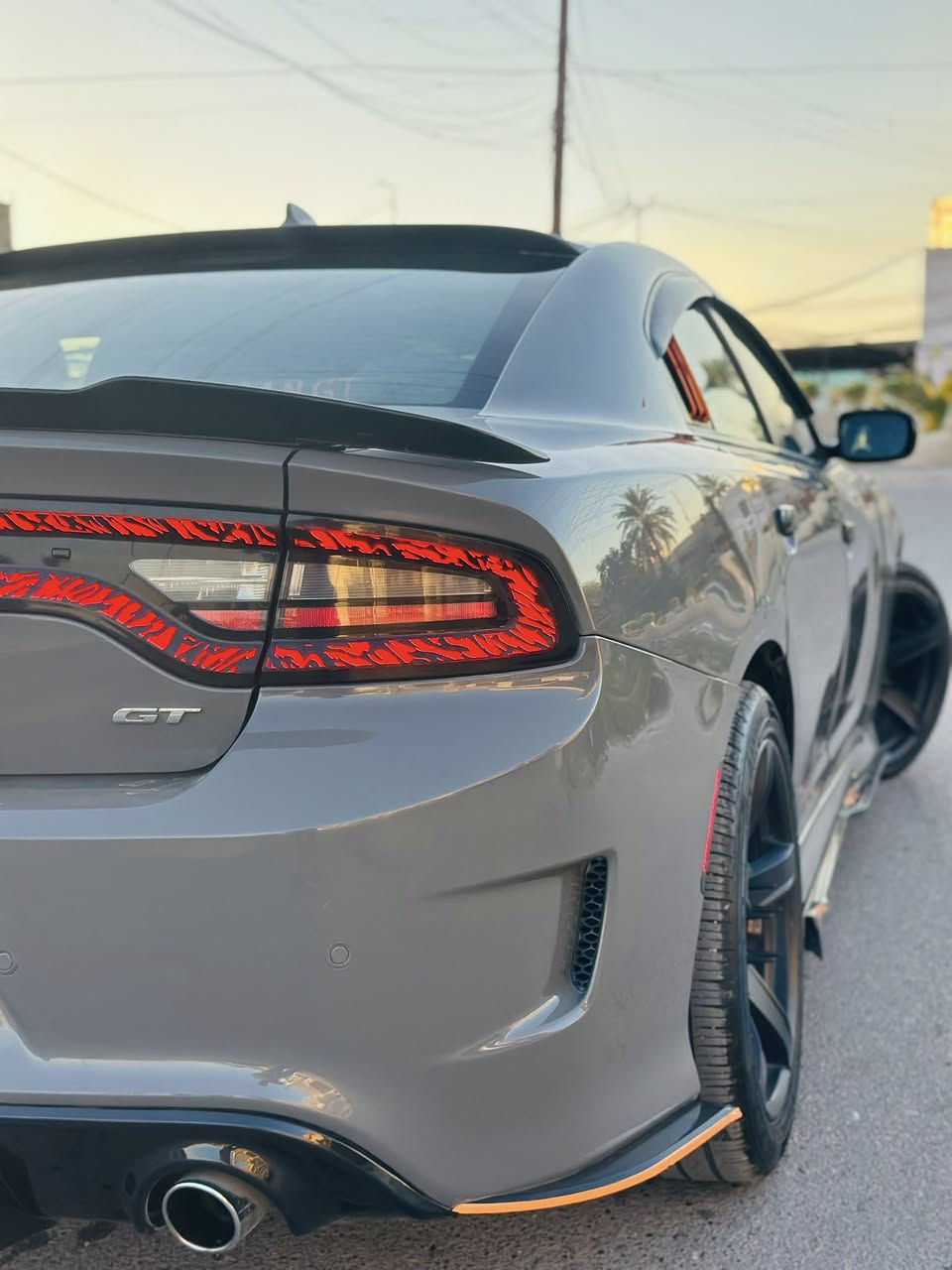 جارجر 2019 GT
تخم تاير جديد تو زايز
كت كامل عليهة
مضخم صوت 
سقف روز
سيارة جديدة ومابية اي نقص 
ماشية 101 
سعر 238 وبيهة مجال بسيط 

حادثة مال امريكا بارد فقط بل باب 
وبل العراق قطعتين صبغ باب خلفي وجاملغ امامي
بدون ايربك  صور الحادث والسونر بل منشور 
مكانهة بغداد يرموك 

 ***********
