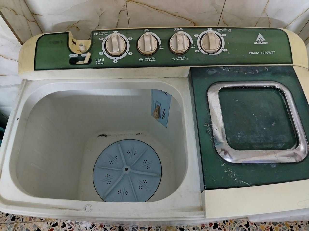 سلام عليكم غسالات اثنين نضاف كلش وحده الحافض حجم وسط شغاله غسيل تنشيف
والثانيه هيتاشي ياباني شغاله 
للبيع الوحده 65قفل مكاني العبيدي الراسه شارع 20 
***********
