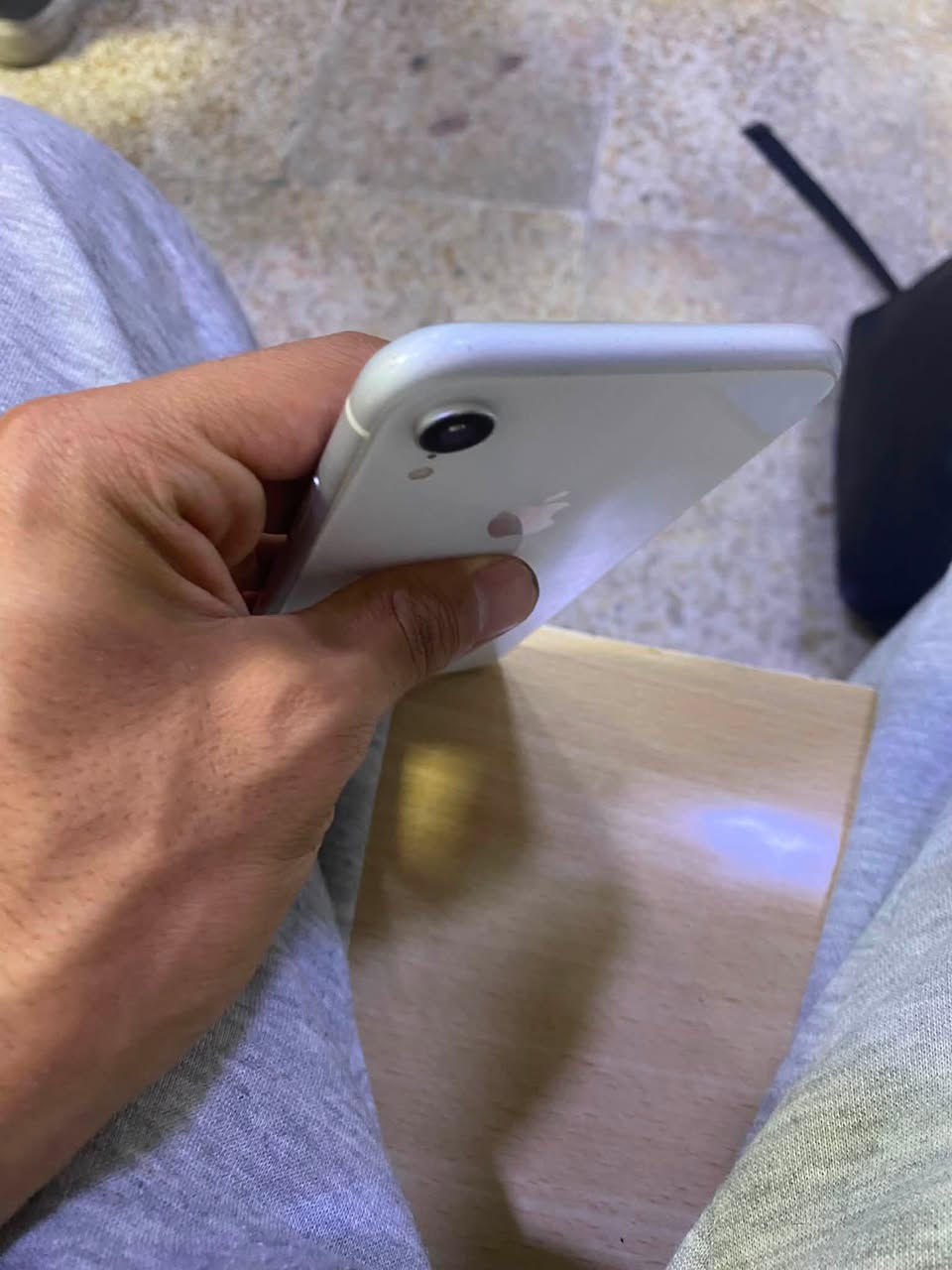 السلام عليكم للبيع ايفون xr
64GB
بطاريه%78🔋
جهاز كلش حلو ممفتوح ومابيه اي مشكله نهائياً
السعر 195 وبيه مجال
مكاني موصل الايسر
رقم التواصل ***********
