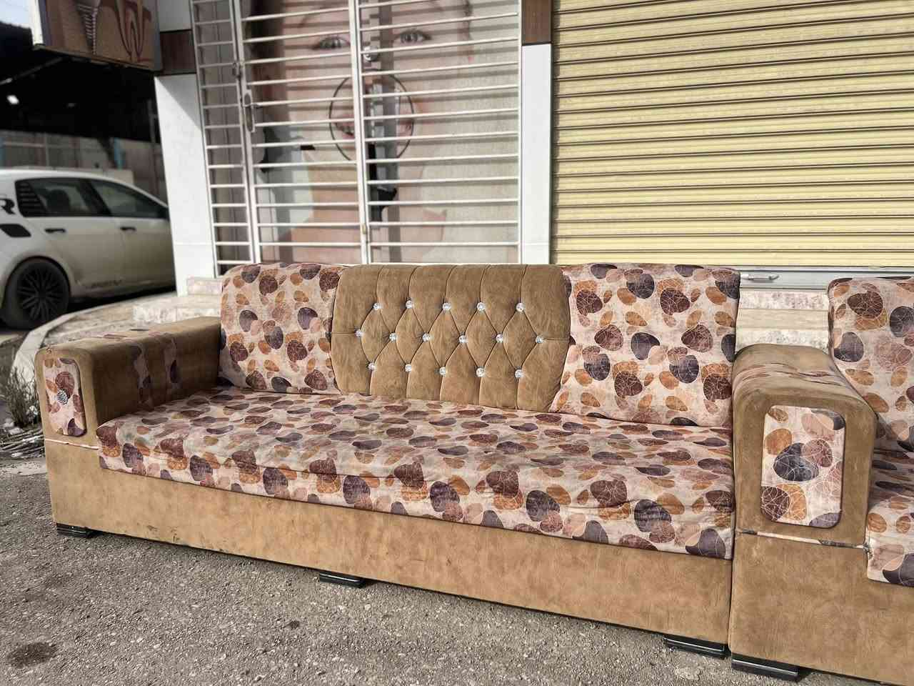 بلاش البلاش #بلاش
ديوان  9 امتار سعر 75 قفل لاتجي تعامل 
ديوان 9 مه تر نرخ 75  قفليتى معامه له مه كه
عربي كوردى #للبيع #بوفروشتن
#ديوان 
عنوان كركوك حي النصر
***********
***********
ملاحضه نشتري جميع انواع الاثاث المنزليه واتساب
چيت هه يه بو فروشتن وه ره واتساب
