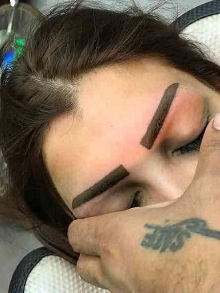 عروض رأس السنة الجديـدة.... 🌹
تاتو في جميع انواعه........ السعر 50 الف فقط والمده اسبوع......
تاتو بلوك
تاتو فايبروز
تاتو شعيرات
تعديل حاجب والفراغات
💞💞💞💞 العنوان ديوانيه سنتر الكراد للتجميل
***********
