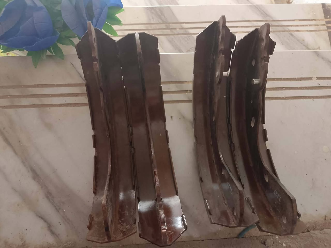 السلام عليكم اخوان غراض بيكم مستبوشي للبيع  ***********
