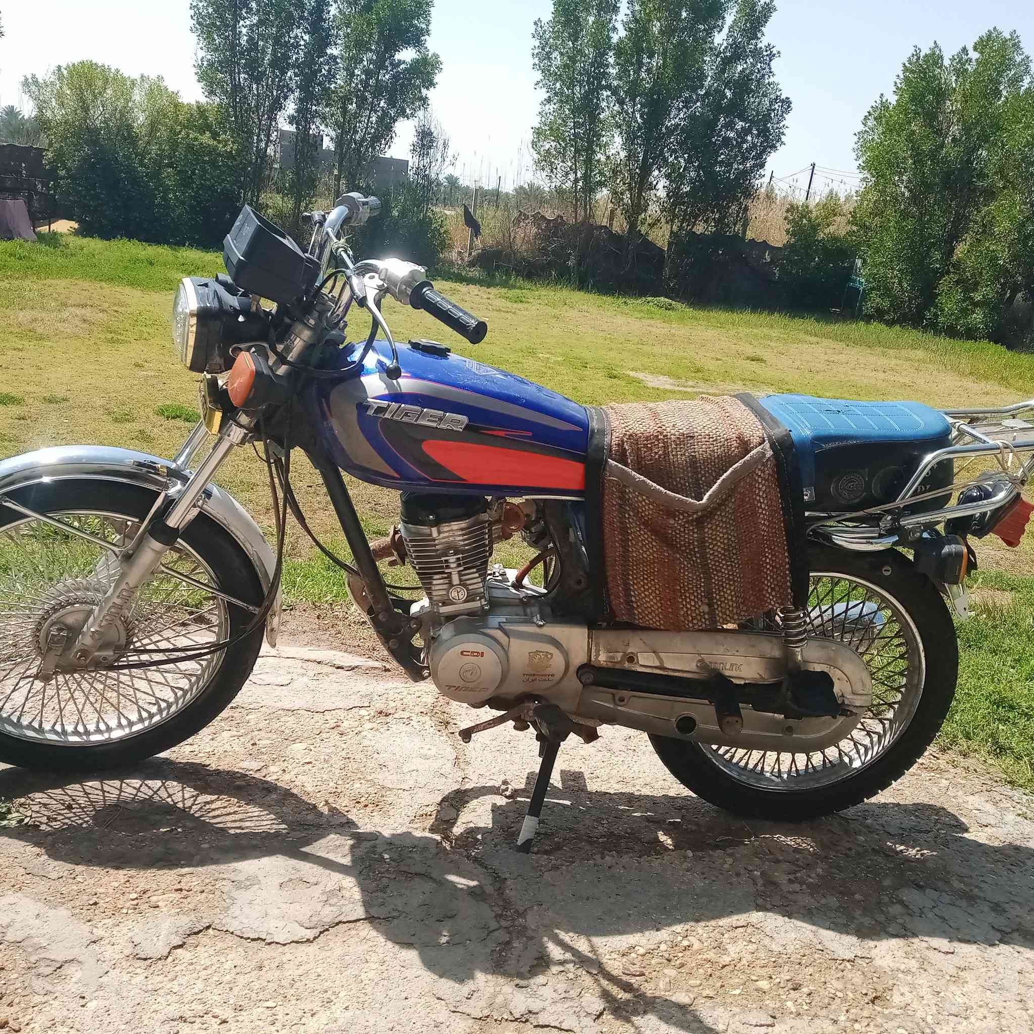 السلام عليكم ورحمه الله وبركاته دراجة تايكر للبيع موديل 2021 اوراق السعر 450 وبيه مجال المكان حله


**إذا كنت صاحب هذا الإعلان وتريد حذفه لأي سبب، رجاءا أرسل رسالة إلى الدعم الفني**