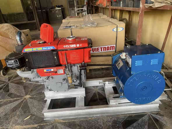 السلام عليكم ورحمة الله وبركاته 
اذا كان عندك مشروع او ما اتريد تتعب بل روحه ول جيه فه موجود. من مضخات ماء    غطاسات 
كيبل غطاس كيبل فلندي من مواد انشائية 
وه يوجد رافع قدره
الموقع سامراء قرب  المرقد الامام علي الهادي
توصيل موجد لاكن عند الحجز استلام نصف المبلغ  
الرقم ‭0770 263 2183‬
