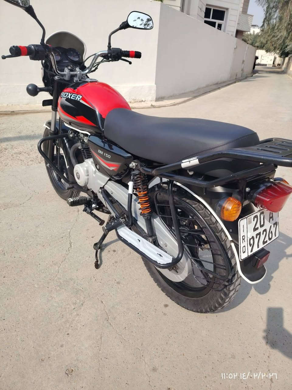 السلام عليكم دراجة بوكسر موديل 2023 رقم نكليزي تحويل ثاني يوم كفالة عامة دراجة كلش نظيفة مثل ما موضح بصورة *********** بيع مستعجل ديالى تقاطع القدس
