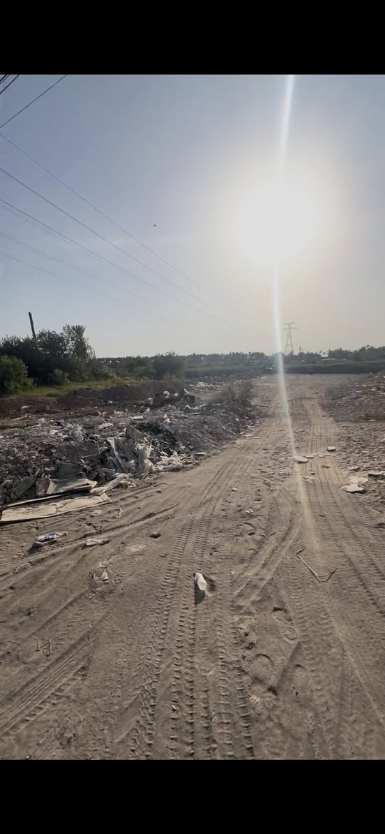 ✨ قطعة أرض شاطيه للبيع  ✨

✔️ المساحة: ٥٠٠ م 
✔️ واجهة: ١٠ م
✔️ نزال: ٥٠ م 
✔️ الموقع: بغداد - الفحامه منطقة ابودالي
✔️ ملك صرف سند ٢٥ 
✔️ القطعه صايره على شارع وعلى نهر دجله 

📍مميزات العقار :

✔️ موقع هادئ وآمن ومتوفر جميع الخدمات 

💵 سعر مناسب وموقع مميز يجعل منها خياراً مثالياً للسكن.  ر
للاستفسار :
تواصل هاتفيا او وتساب على [***********]
او اترك لنا رساله على الخاص 📩
