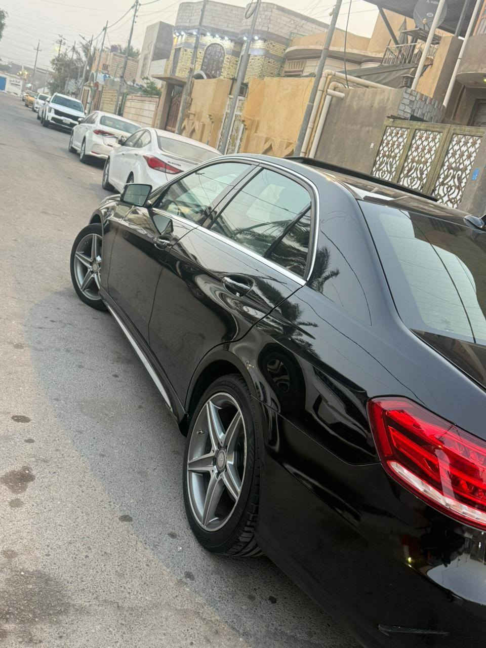 السلام وعليكم مارسيدس بنز E350 2016 حادثها موضح بالصوره السياره جاهزه من كلشي 6 سلندر مواصفاتها معروفه
السلام وعليكم مارسيدس بنز E350 2016 حادثها موضح بالصوره السياره جاهزه من كلشي 6 سلندر مواصفاتها معروفه
السعر 225 وبيها مجال
للاستفسار ***********
