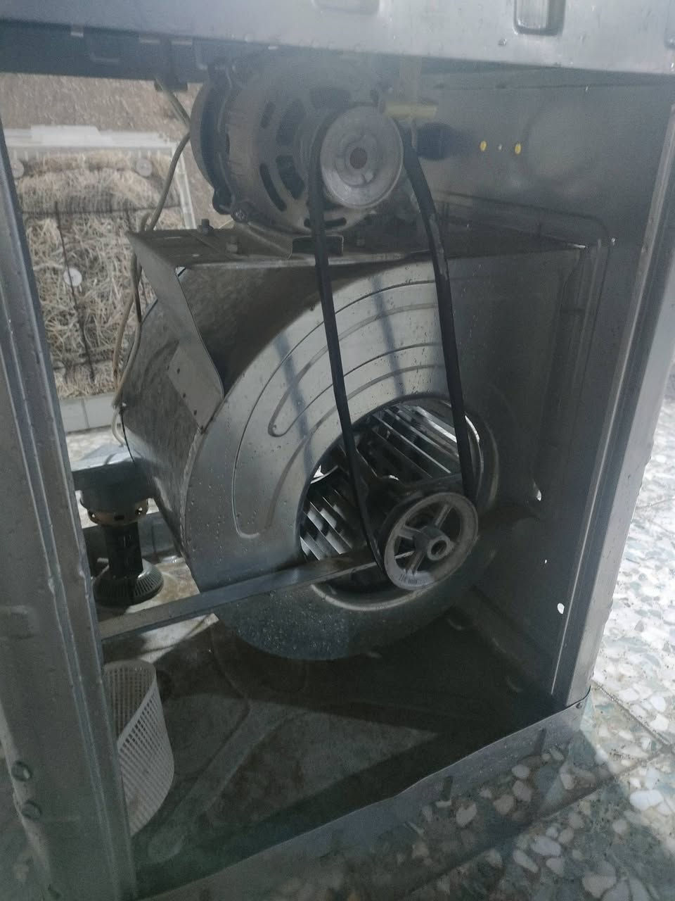 مبرده جديده استعمال يوم واحد فقط
وتركتهه لان جانت الوطني طاكه  وظميتهه 
للبيع ب 120 جديده امان الله استعمال يوم واحد  فقط  وحلفاتهه مال الشركه بعدهه علبلاد


**إذا كنت صاحب هذا الإعلان وتريد حذفه لأي سبب، رجاءا أرسل رسالة إلى الدعم الفني**