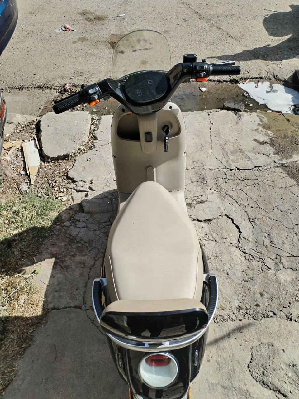 سلام عليكم
دراجه شحن للبيع 

دراجه حلوه نظيفة تخبل 

دراجه صغيرة

سرعتها 60 حقيقي 50

موجود وصل معرض دراجه مستعملة كلش قليل 

تحتوي على 4 بطاريات مسطرة زغار 

بطاريات نظيفة شرط ضمان بيهن

عنواني بغداد حي جميلة

السعر 500 بيها مجال

متواجد واتساب
***********
