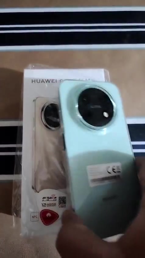 للبيع تفاصيل بالفيديو السعر 375قفل اليعجبه ايراسلني او يدلل او يتصل *********** عنواني بغداد حي البساتين
