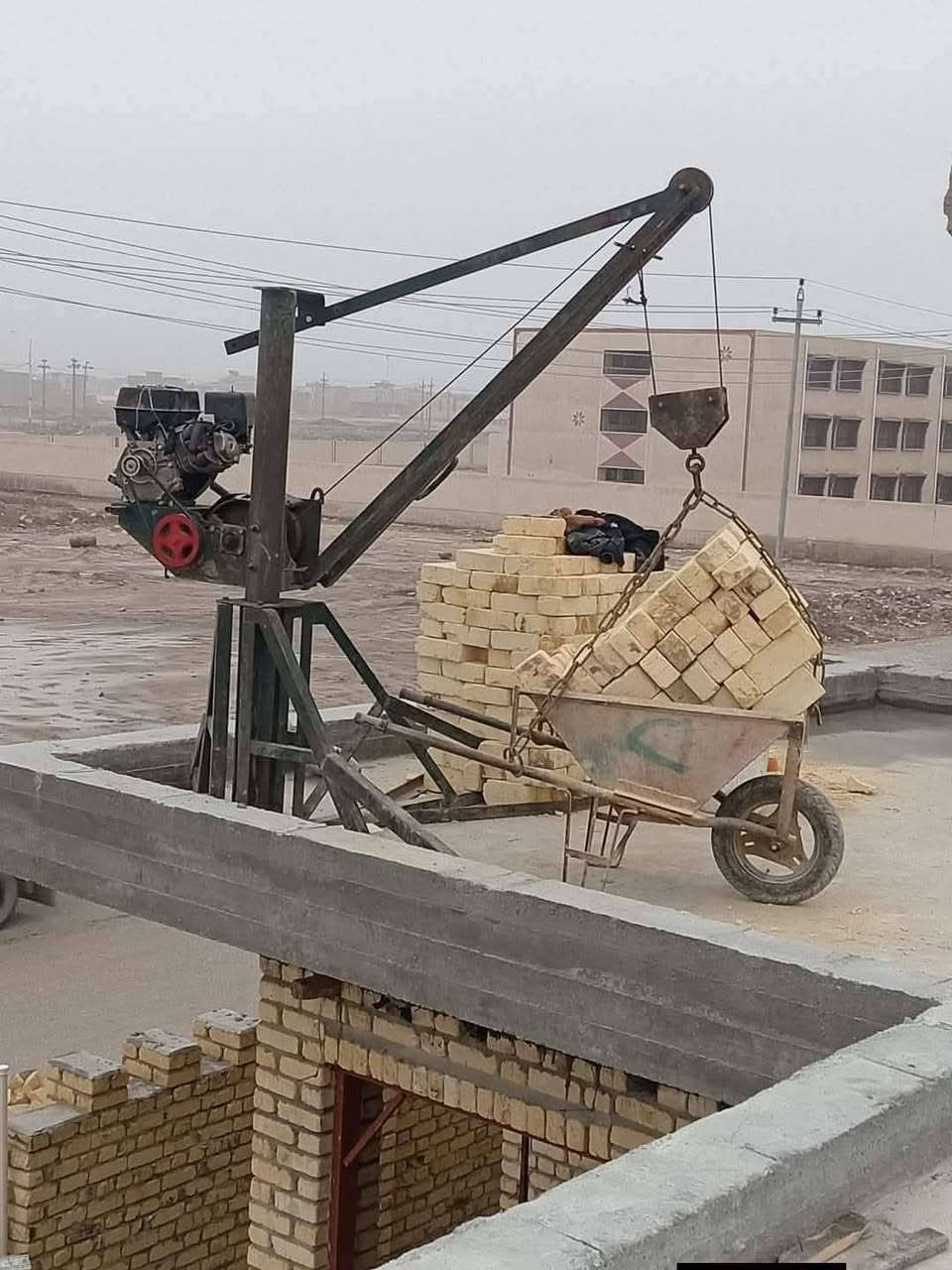 ونش تصعيد كافه مواد طابوك رمل شتايكر كرسته وعمل وبس عمل حسب طلب بسعار مناسبه ***********
