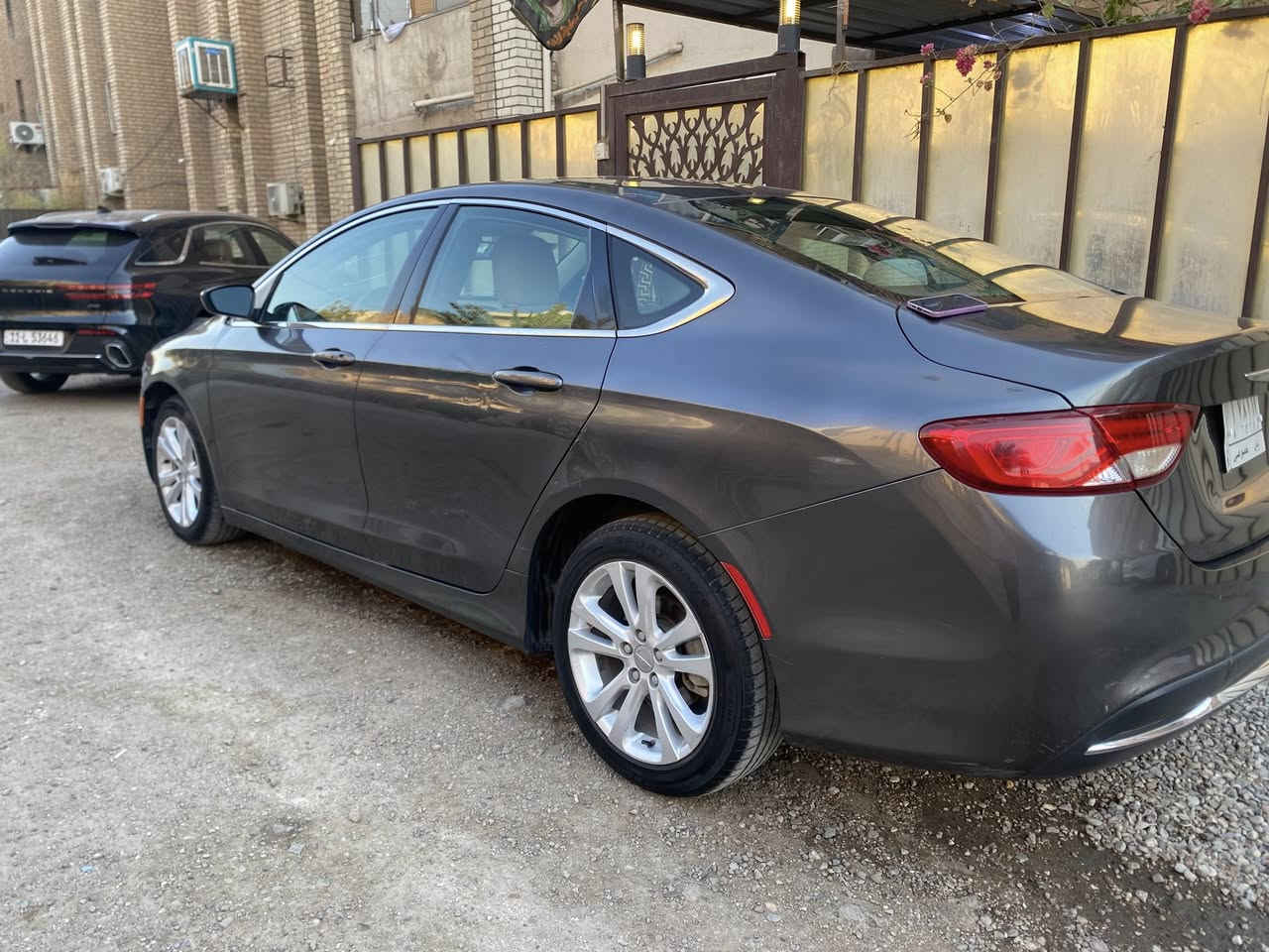 السلام عليكم
كرايسلر c200 2015 للبيع
مكينه 2.4
السياره كلين
رقم بابل مشروع وطني
مكان السياره بغداد(كرادة)
مكينه كير مكفول
تبريد مكفول
ماشيه 111 الف ميل
السياره ب اسمي تحويل ثاني يوم 
سنويه 2028
صور السونار موجوده 
ويمي صار اكو شخوط بيبان جهه السايق اثر طخات موجوده صورهم
السعر 115 وبيها مجال
للاتصال ***********
