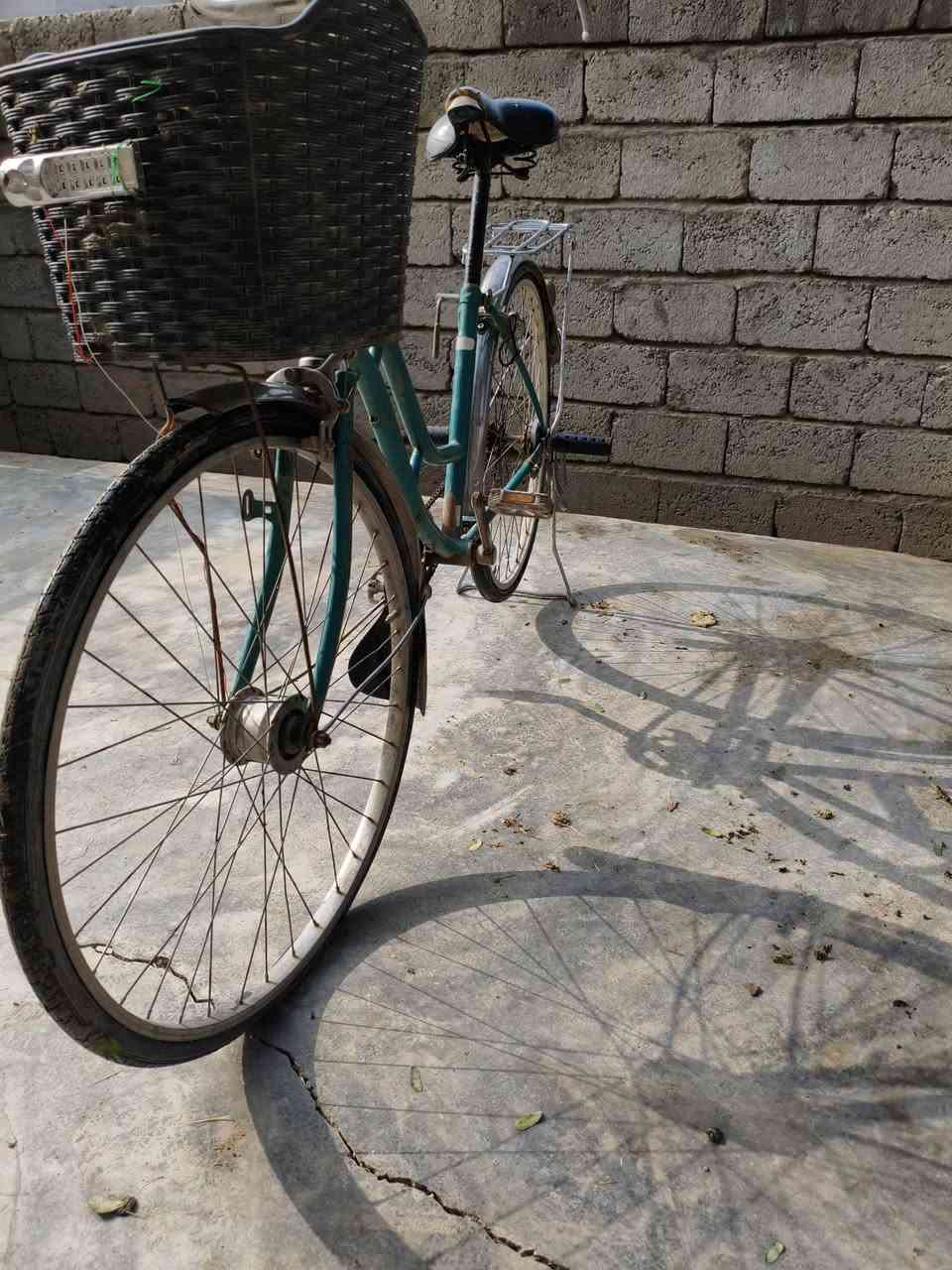 بويسكل للبيع حجم 26  ناقص بي جوب خلفي وقليج  وكشن  السعر65 وبي مجال  ال تصال ***********
