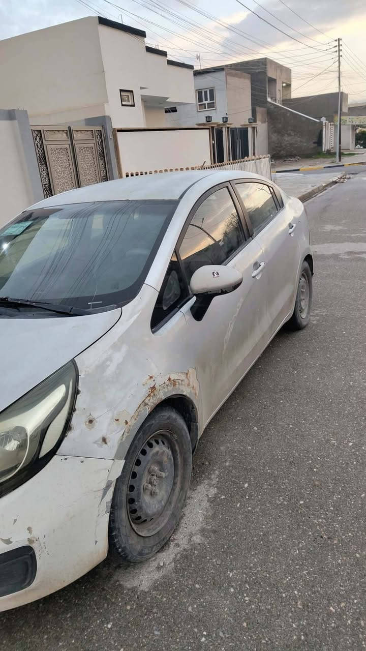 كيا ريو موديل 2012شكل جديد
السياره مصبوغ حزام اثار شضايا 
محرك 16دوش 
رقم نينوى خصوصي 
شرط التحويل 
السعر 65وبيه مجال بسيط 
للاستفسار 
***********
***********
