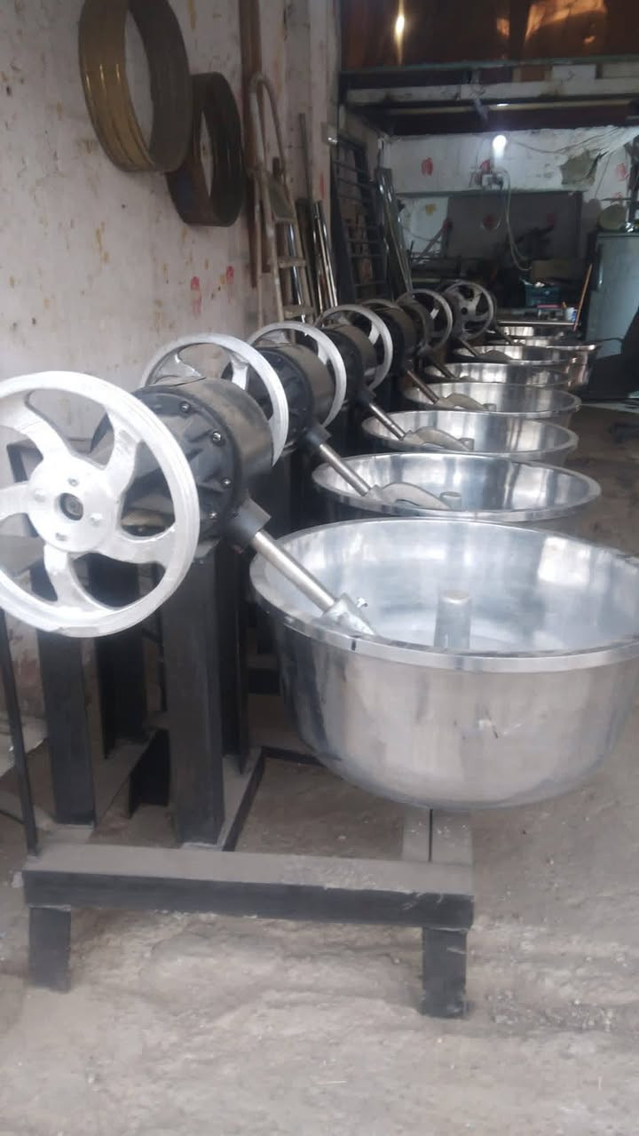 عجانات للبيع قياسات  75 + 50+ 15+ 12+ 8+5+3
كل القياسات موجوده عجانات سوري 
مكان العلاوي شارع شيخ معروف قرب سوق هرج 
رقم تلفون 《***********》كرار
