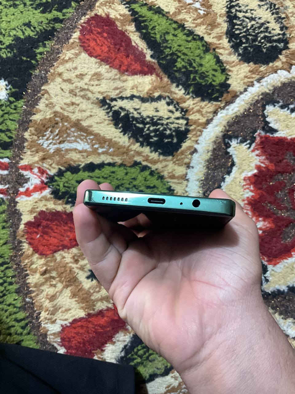 تكنو بوفي 6برو 5G  جهاز يخبل لله شاهد بطاريه ٦٠٠٠ نشرات بل ضهر مال جهاز  بصمات ٢ ذكره ٢٥٦  سماعات ستريو يشيل خطين ٢ أو رام جهاز يخبل  بس بي شخوط بسيطه مال ستخدام
السعر ١٨٠ قفلللللل الاتصال *********** عنوان بغداد
