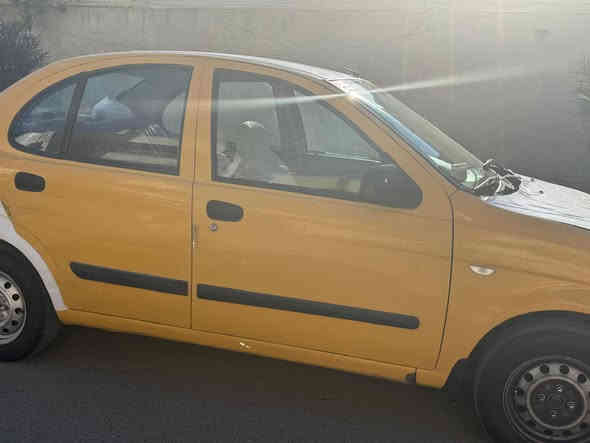 السلام عليكم
طيبه2015
كير مكينه كلج جديد فلاوين جديد
تخم نوزل حديدتهم بلك حساس جديد
ايسي جديد  قاعده فيت بم  جديد تخم لايت امامي خلفي جديد
 مسجل شاشه صدر نظيف بغداد باسمي
تبريد راديتر فقط كمبريسر شغال
والكسر شوفت عينك السعر قفل32.   
الاتصال ***********
