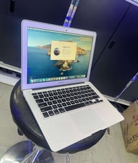 ماك بوك اير ٢٠١٢ • كور i5 • ١٢٨ جيجا SSD