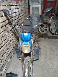 كشر هارلي بدون بطاريات ما يمشنك ١٠٠متر السعر ١٥٠ 07822976648