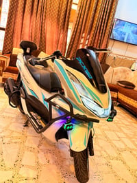 للبيع pcx جيل رابع { ياباني } دراجه مال جناي مزوده ومتعوب عليها مكينه ...