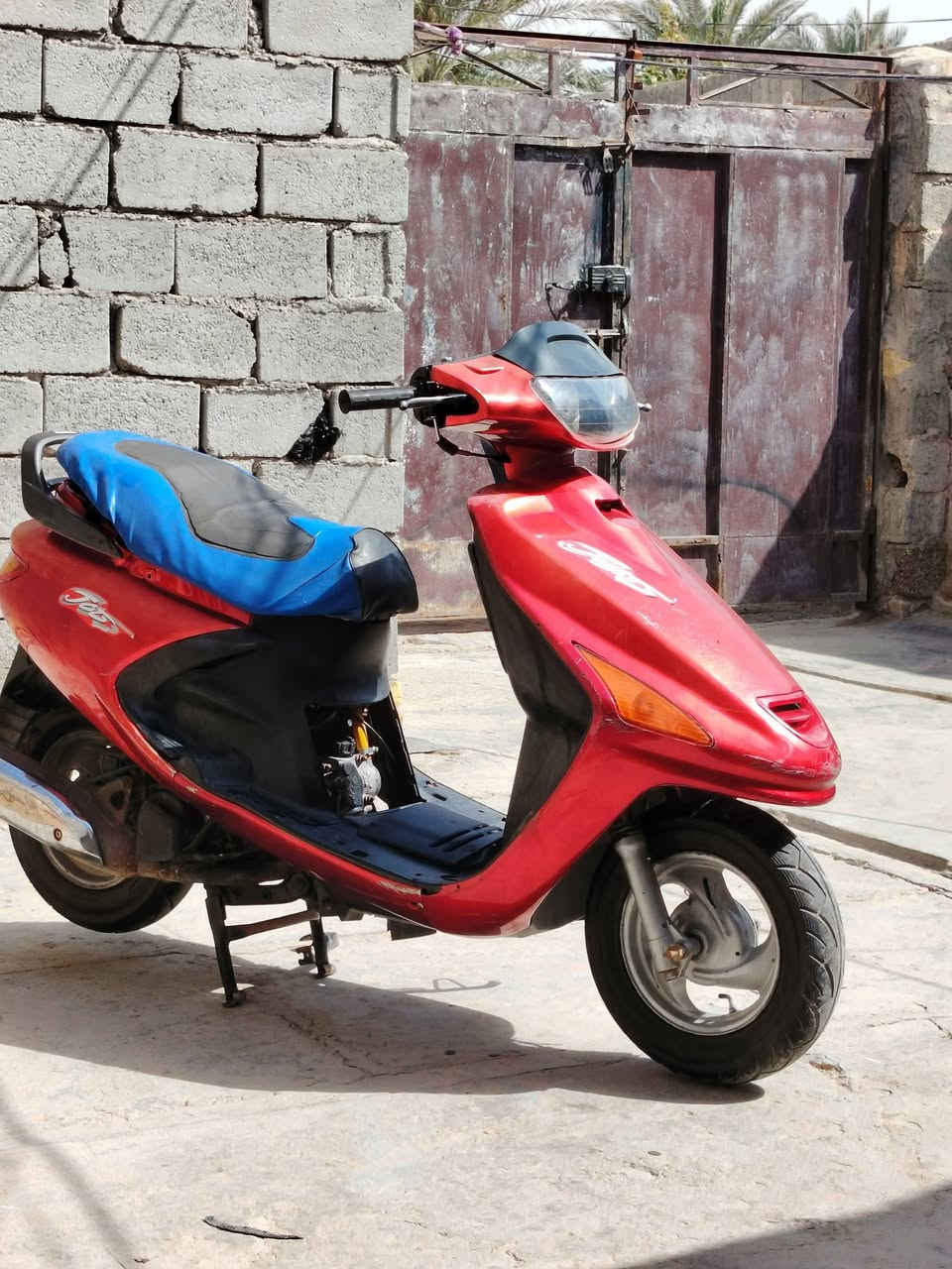 سلام عليكم دراجه فراشه فحل نضافه فول كهرباايات كلهاا شغاله مكيناا مفتوحه مره وحده وحالين الكابريته البيها تجاري ومجاي تشتغل السعر خاص عنواني الدوانيه الرقم اوتساب/***********/
