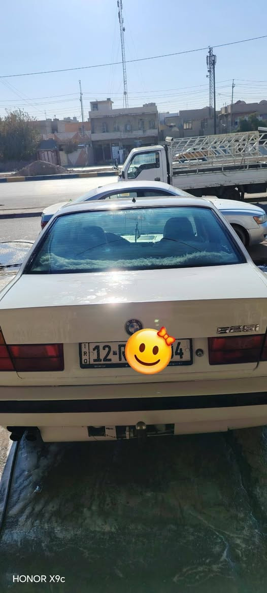 السلام عليكم
BMW حجم525 موديل 1992
سياره مامصبوغة بيها مكانات بخ 
سيارة جاهزة 
كير محرك شرط الفحص 
جامات امامي كهربائيّ مكينة كبس 
داخل اسود جلد بطاين صاج داخلها نظيف تبريد شغال تدفئه يعوزها راديتر رقم نينوى باسمي كابون بيها 
سياره تحويل فقط بدون وكالة 
السعر 62💵$
تعجبك على عيني وراسي ماتعجبك هم على عيني وراسي مكاني موصل الجانب الايسر ما اكطع سعر بالتلفون تجي تفحص وتقتنع وتاخذ عيوني 
لتواصل ***********
***********
