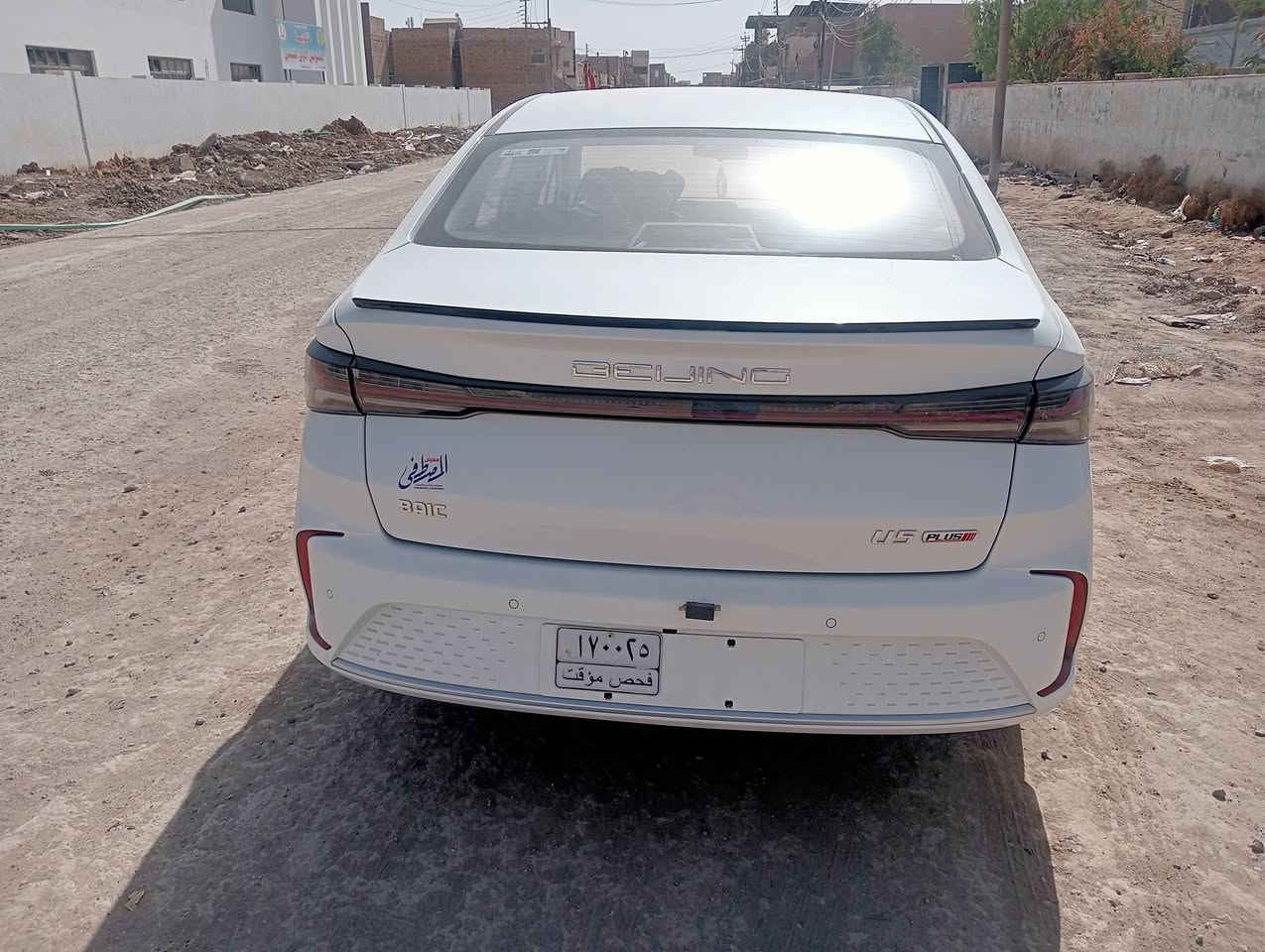 سلام عليكم بايك يو فايف السيارة ماشي 4000. بيه بس هاي الرصعه مثل ماموضح بالصورة السيارة كاعيات سبايدر ضمان شركة 3سنوات متوازي للبيعته عندي مريض والا سيارة خير من الله . شراي يراسل أو الاتصال *********** حتى تايرات مبدل لان تايرات الشركه يابسه رايده 16.5 حتى حدادية مرتبه ناعم السيارة كلش
