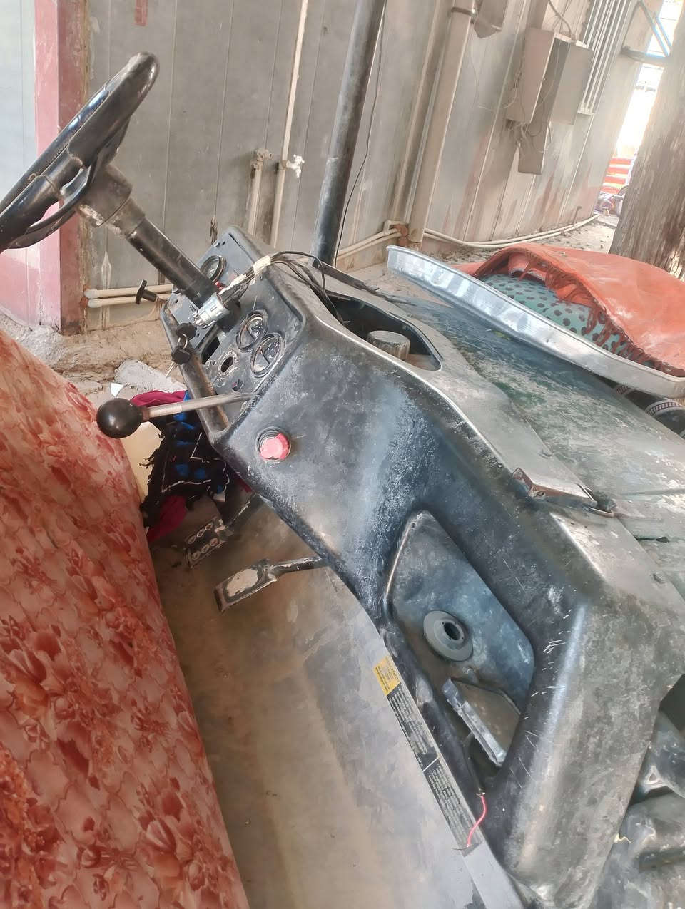 سياره طرطوره بولارايس
بس ادير وماتشتغل معرف بيه اخوان مكاني تكريت حي القادسيه شارع الكراج***********
