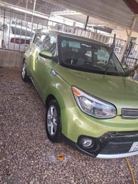 كيا صول وارد امريكي الموديل ٢٠١٨ المحرك ١٦٠٠.نظيفة جداا السيارة..بأسمي...