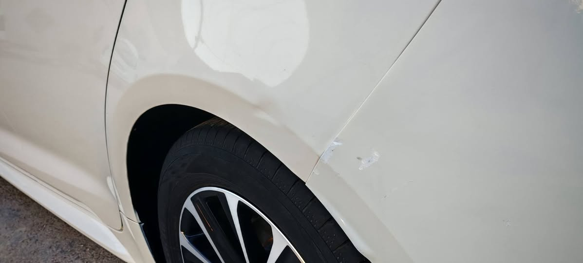 السلام عليكم
كورلا هايبرد شكل امريكي 24
فول مواصفات داخل احمر
رقم بغداد 
ماشيه 40 الف
كفاله عامه ماعده شخط مع الصور سونر جديد
السعر خاص
الشراي يتصل ***********
***********
مكان السياره بغداد
