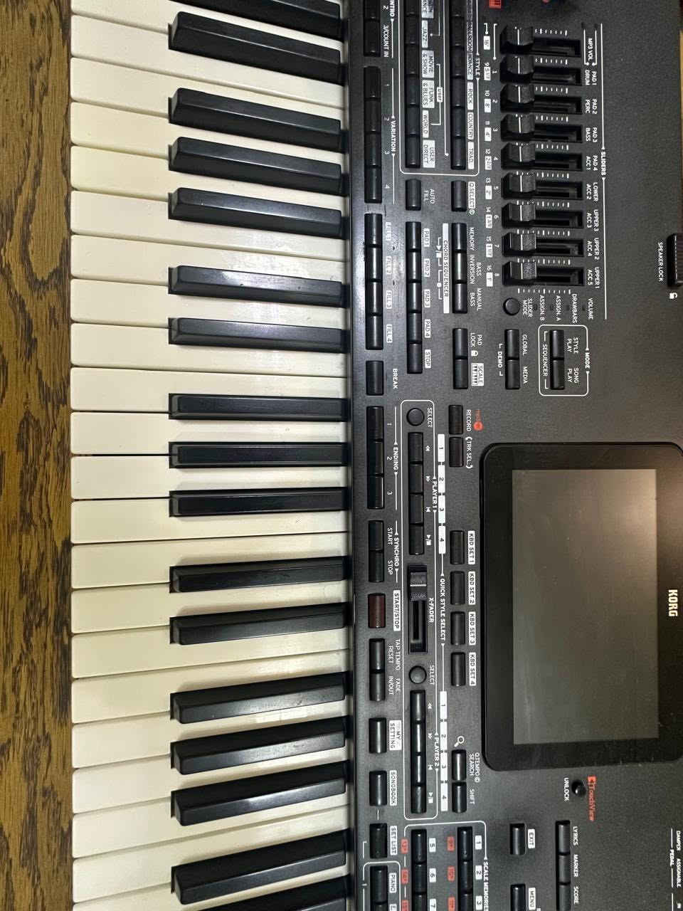 Korg pa 4x mg 1
للبيع مراسله ع الخاص

***********

