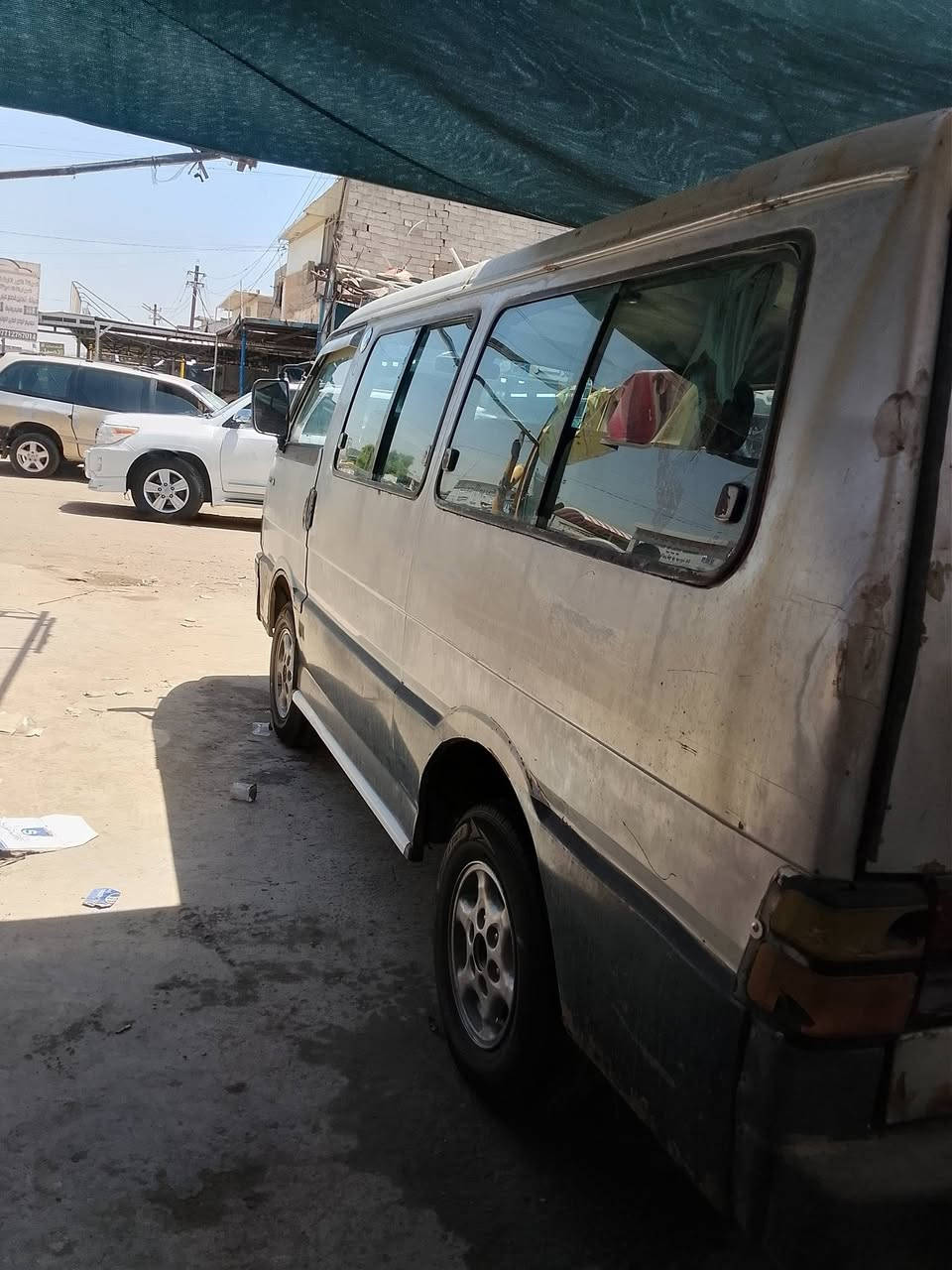 السلام عليكم كيا بسته للبيع موديل 94 سياره بلاديه قطره صبغ مابيها كير ومكينه مكفولات بس اكسل بي ونه خفيفه تخم تاير وصدر امامي خلفي جاهزه للخير مصفره هيئا وخرامات السنويه نافذه قبل اشهر تحويل ثاني يوم بدون وكاله مكاني البياعالسعر  28بيها مجال   /***********/
