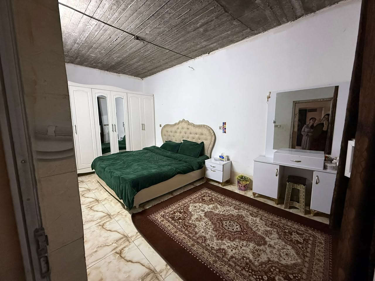 داراللبيع مساحة١٨٨متر
قاطين بية محل 

موقع حريةمقابل مدرسةژين 

ومقابل مسجدفايق طالباني 

………. 

ئةم خانوةبوفروشتن 

مساحة١٨٨متر

دوقات دوكانيشي لةگةلة 

شوين حوريةبرامبةقوتابخانةي ژين و

مزگةوتي فايق طالباني 

***********

***********
