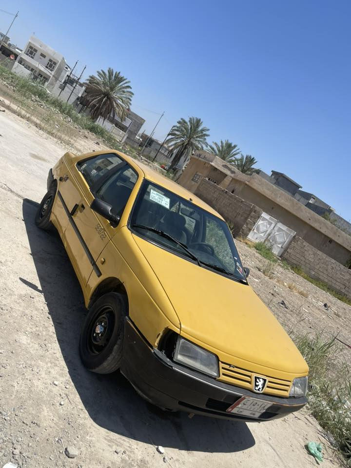 ‏سلام عليكم
‏بيجو ‏للبيع رقم بغداد
‏صاحبها مسافر
‏تبريد شغال
‏السعر  السعر 11 ورقة
‏رقم الهاتف***********
