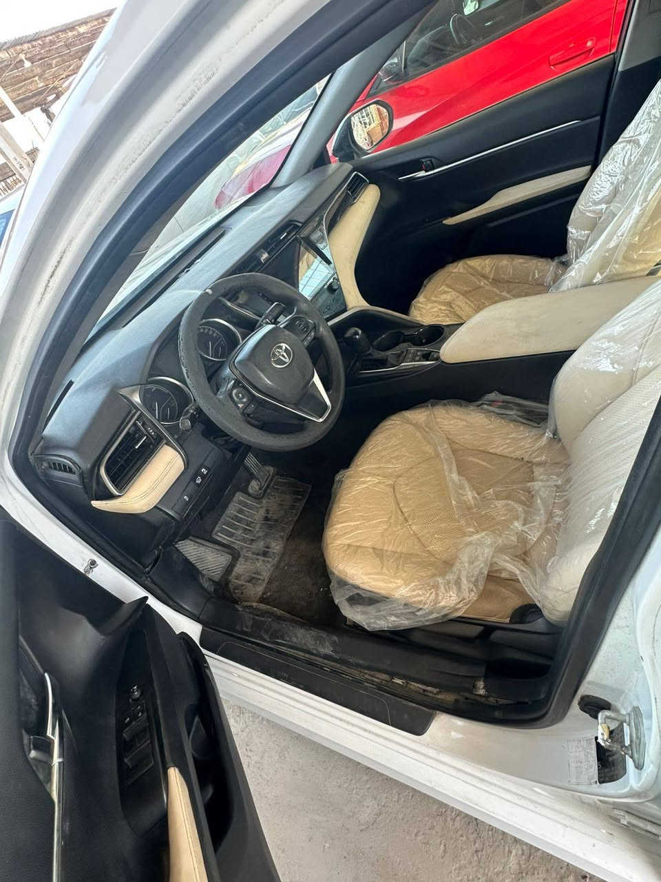 سلام عليكم كامري  هايبرد موديل 23 اصل 20  سياره جاهزه من كلشي كير مكينه حداديه تبريد  رقم بصره تحويل ثاني يوم  مكاني بصره السعر105 وبيه مجال للشراي يدلل ***********
