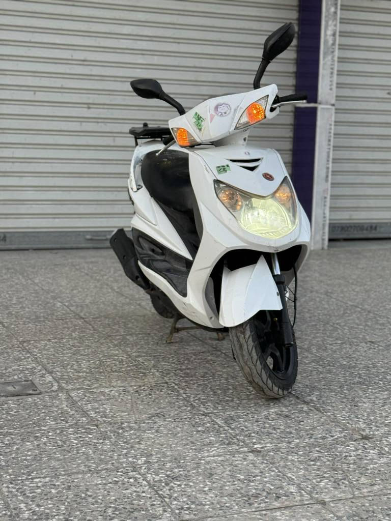 سكنس فحل كابريتر الدراجه حلوه و مابيه نقص مكينه ناعمه كلش شلعه معدال كهربائيات كله شغله وراق كامله نكره سلف وهندر وصافيه الدرجه لا خربطه ولاشي ثاني مابيه نقص السعر 775وبلعافيه ع يأخذها
***********
