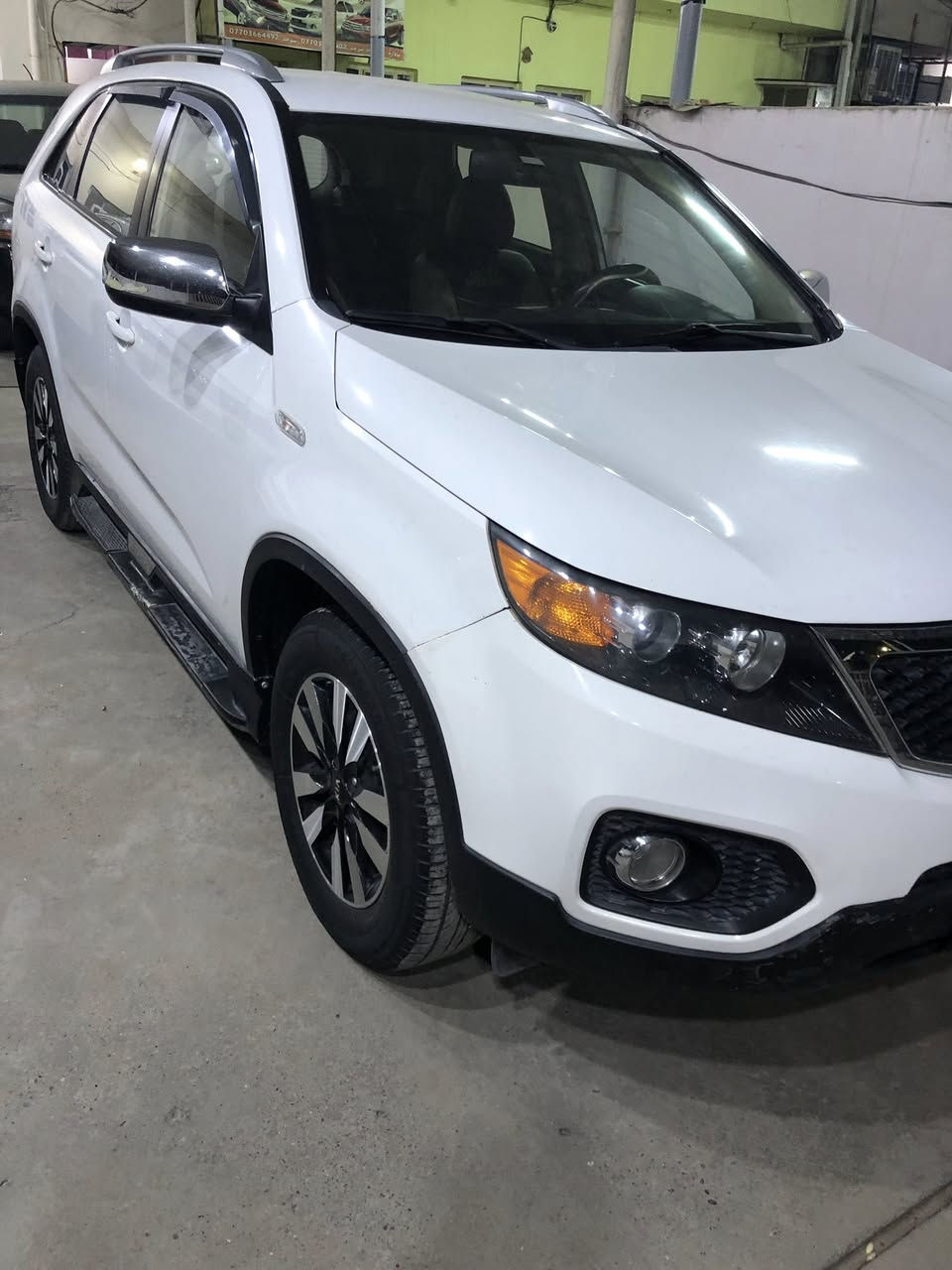 سعر السياره ١٤٠$ ورقه وبيه مجال 
السلام عليكم سورنتو خليجي مكفول مِن 
الصبغ والتبديل بيه بَس بارد بل باب الخلفي موضح بل سونار السياره جديده حيل وحلوه السياره السونار مرفق مع صور السياره 
مكان السياره ديالئ بــعقــوبـه 
للاستفسار اتصل ع الرقم 
***********
***********
