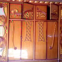 غرفه اخشاب • نظيفة • مستعملة