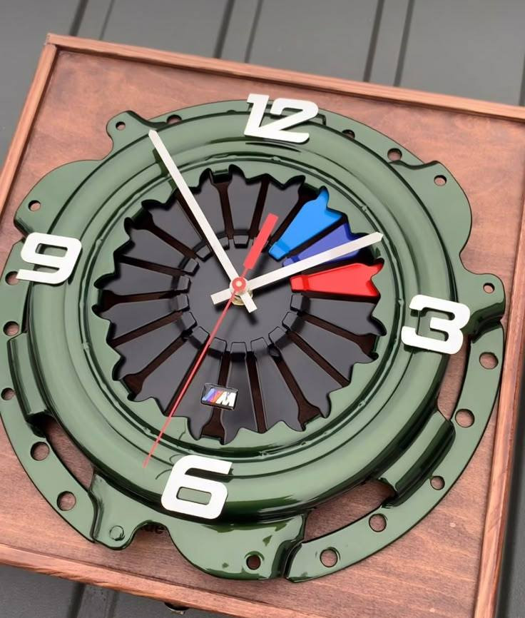 ساعات جدارية بطريقة مميزة حديد قوي جدا ضد الكسر و متوفرة بالوان مختلفة للطلب مراسلة الصفحة


**إذا كنت صاحب هذا الإعلان وتريد حذفه لأي سبب، رجاءا أرسل رسالة إلى الدعم الفني**