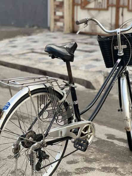 بايسكل عبد الحليم للبيع
بايسكل نظيف كلشي بي شغال بريك امي وخلفي شغال حساس شغال كير شغال تايرات وجوابه الامامي والخلفي جدد للستفسار مراسلة الحساب أو الاتصال على هذه الأرقام *********** آسيا 
*********** كورك
