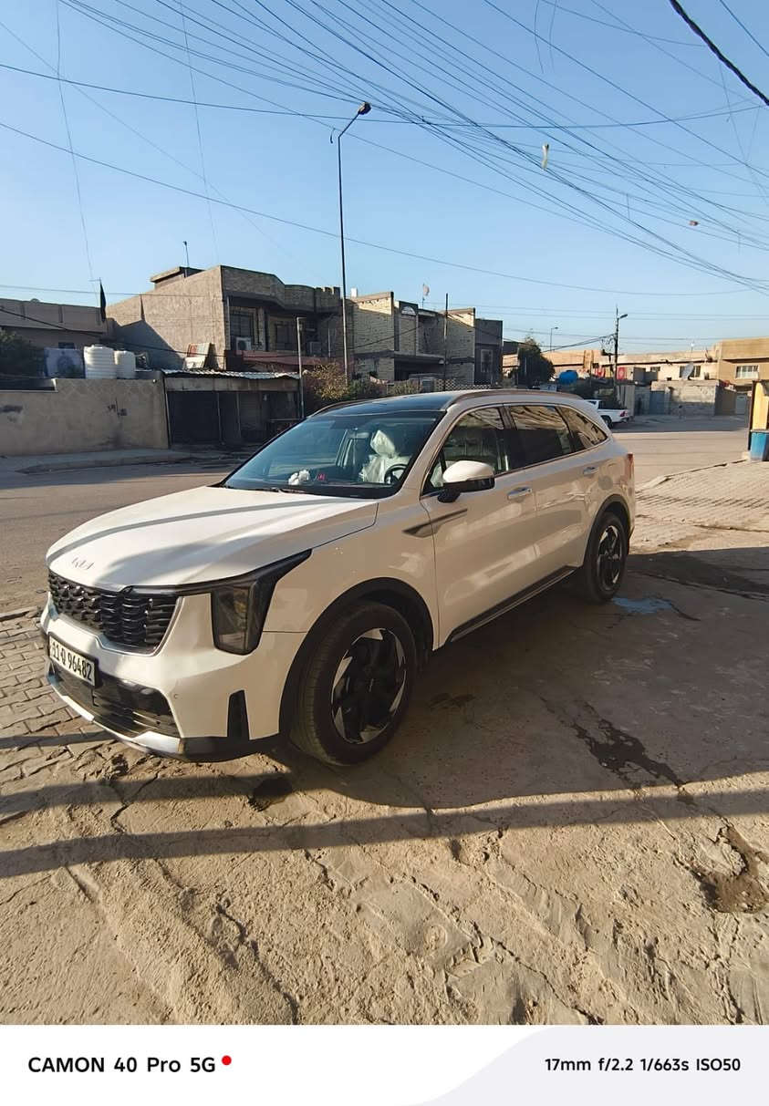 سورنتو خليجي موديل 2025  ماشية 18 الف  محرك 6 سلندر  فول ما عدا الكامرات الجانبية السعر 292 وبيها مجال قليل تفاصيل اكثر ***********
