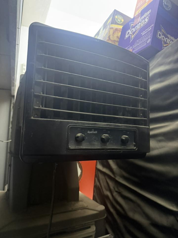 السلام عليكم عندي هاي المبرده من شركه العالميه خذيتها الموسم الفات وهسه أسست منظومه هواء كامله المبرده شغله الله شاهد خذيتها ٨٥٠
واتساب ***********
بغداد حي القاهره
