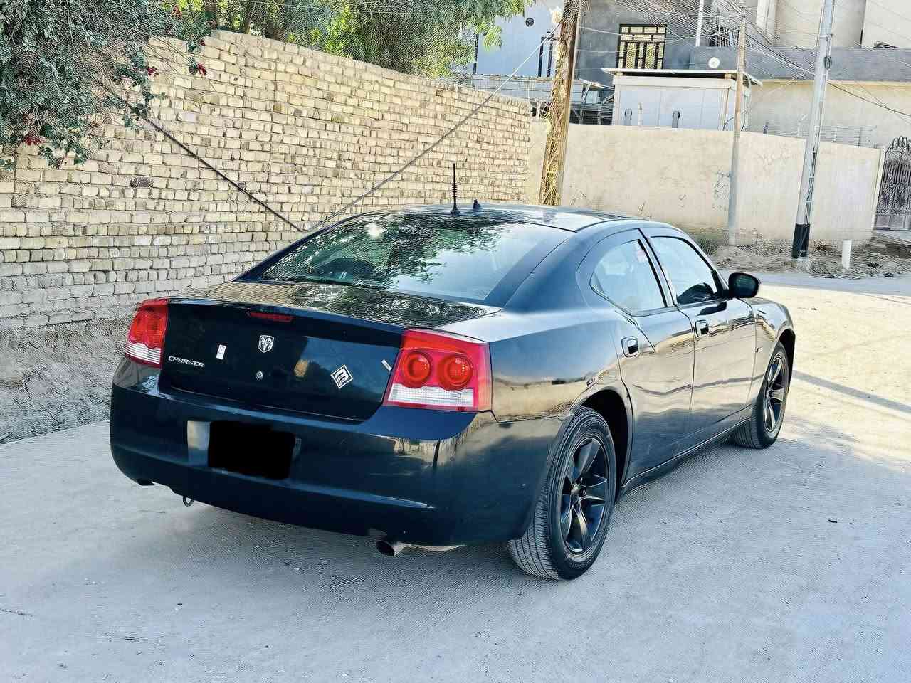 السلام عليكم جارجر 2010 متومه رقم وسنويه نكليزي سنويه 29 مكينه وكير 3500 مكفولات حداده تايرات كهربائيات شغاله رقم موبايل ***********
