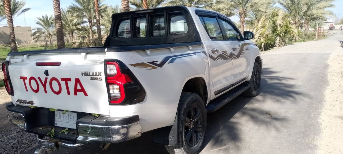 السلام عليكم للبيع بيكم فورويل 24 رقم بغداد كفاله عامه اوتوماتيك سياره جديده ***********
