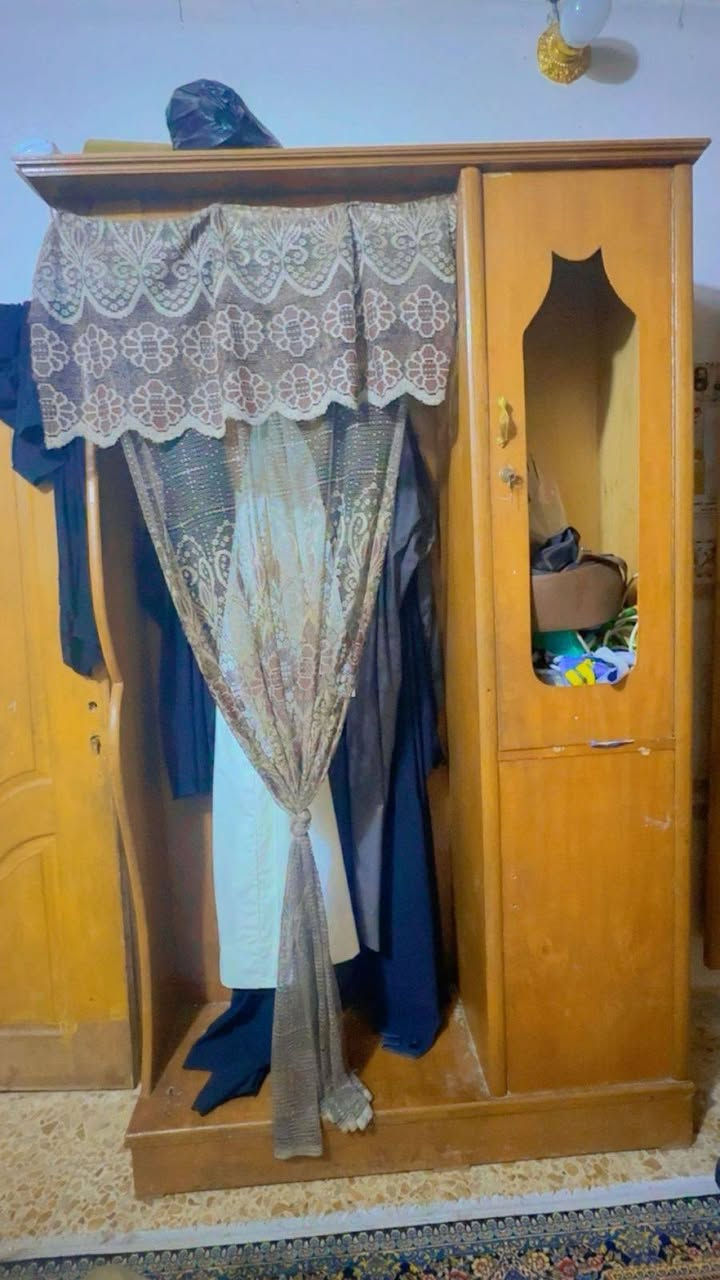 غرفه صاج للبيع نضيفه السعر مليون وبيه مجال
للتواصل ***********
