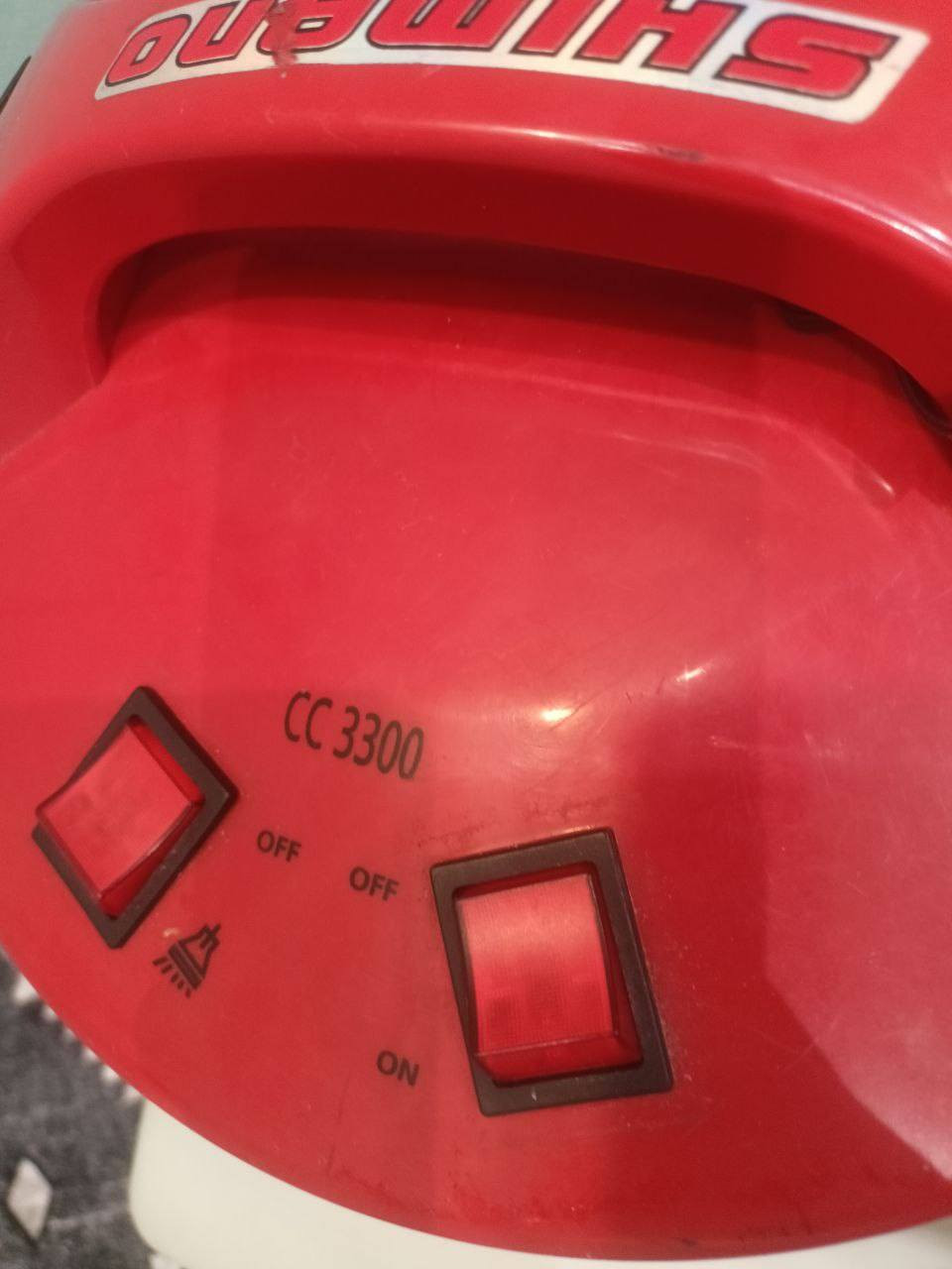 مكنسة كهربائية نوع فانتوم (Fantom) مخصصة لغسل وتنشيف السجاد والمفروشات .. تتميز بقدرة عالية على غسل وتنشيف السجاد الكاربت والقنفات تحتوي على خزانين منفصلين واحد للماء النظيف وسائل التنظيف والآخر للمياه المتسخة تمتاز بقوة عالية وتصميم عملي مزود بعجلات لسهولة الحركة مع واير طويل و كافة الملحقات 
السعر ٩٠ قابل للتفاوض للإستفسار إتصل ع الرقم ( *********** )
