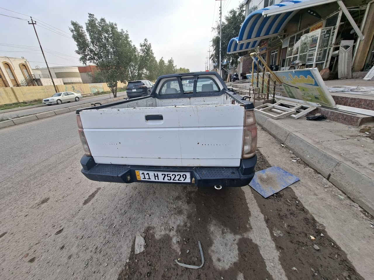 سلام عليكم سيارة بيكم اريدو للبيع سيارة كامله مناقصهه شي محجر موجود الاتصال ***********
